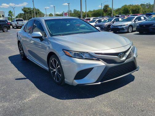 2019 Toyota Camry SE