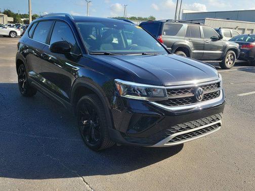 2023 Volkswagen Taos 1.5T SE