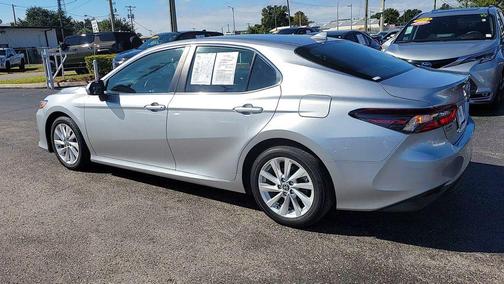 2022 Toyota Camry LE
