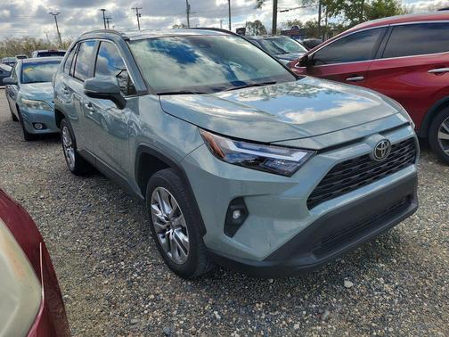 2022 Toyota RAV4 XLE Premium