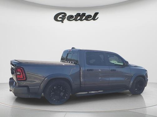 Granite Crystal Metallic Clearcoat 2025 RAM 1500 Big Horn/Lone Star