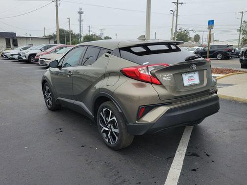 2021 Toyota C-HR XLE