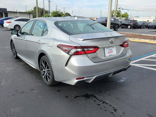 2021 Toyota Camry SE