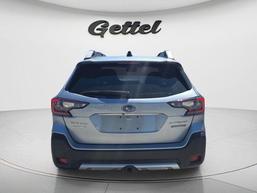 Ice Silver Metallic 2025 Subaru Outback Touring XT