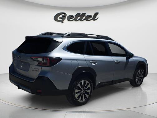 Ice Silver Metallic 2025 Subaru Outback Touring XT