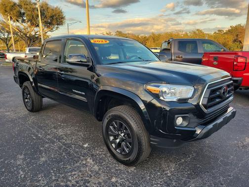 2022 Toyota Tacoma SR5