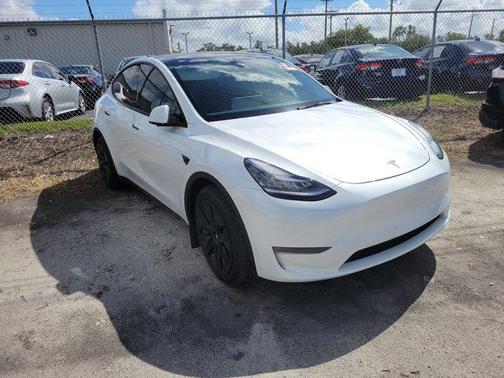 2023 Tesla Model Y Long Range Dual Motor All-Wheel Drive