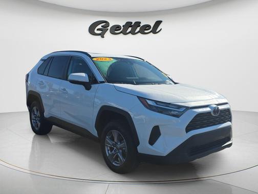 Ice Cap 2023 Toyota RAV4 XLE