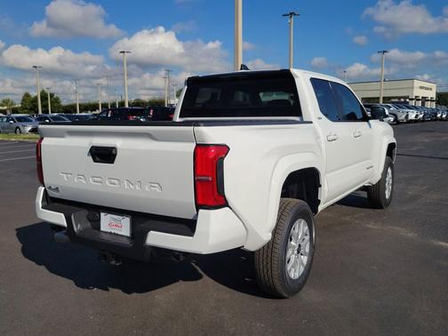 2025 Toyota Tacoma SR5