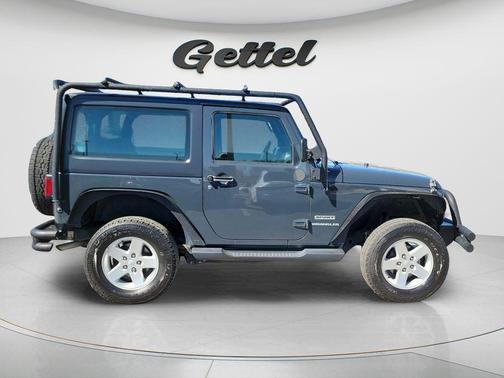 2017 Jeep Wrangler Sport