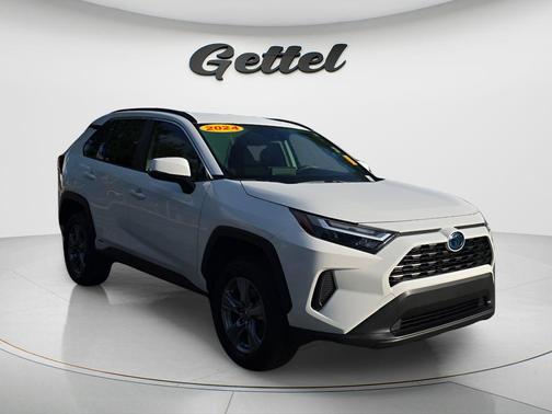 Ice Cap 2024 Toyota RAV4 Hybrid XLE