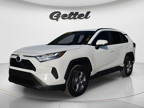 Ice Cap 2024 Toyota RAV4 Hybrid XLE