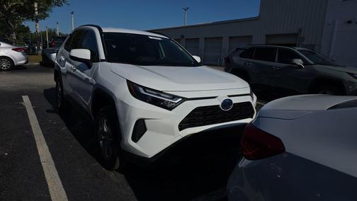 Ice Cap 2024 Toyota RAV4 Hybrid XLE