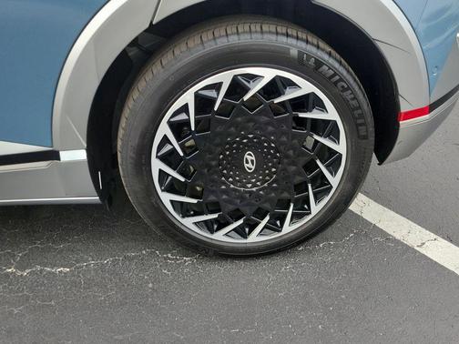 2023 Hyundai IONIQ 5 Limited