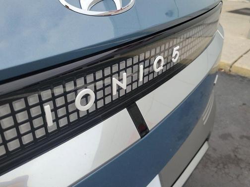 2023 Hyundai IONIQ 5 Limited