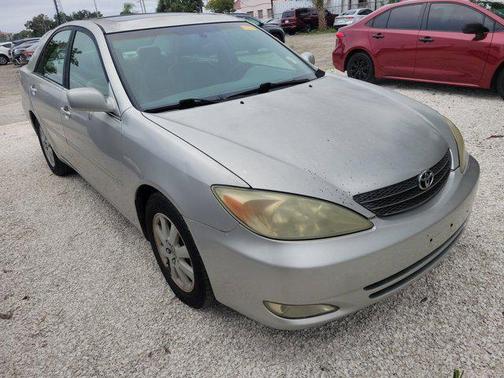 2004 Toyota Camry XLE V6