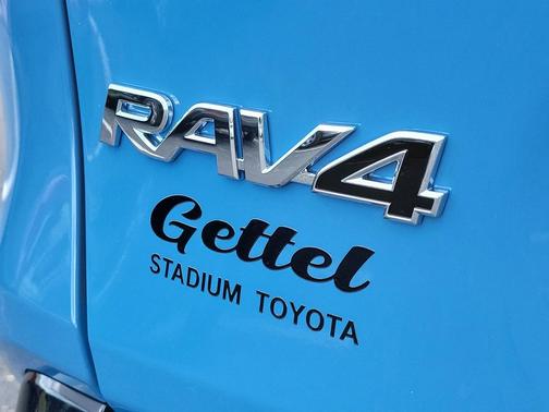 2025 Toyota RAV4 Hybrid SE