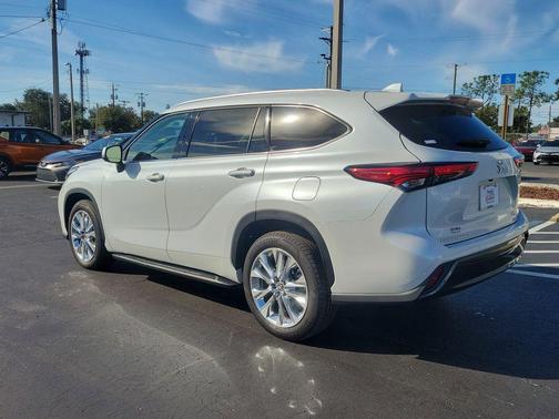 2023 Toyota Highlander Limited