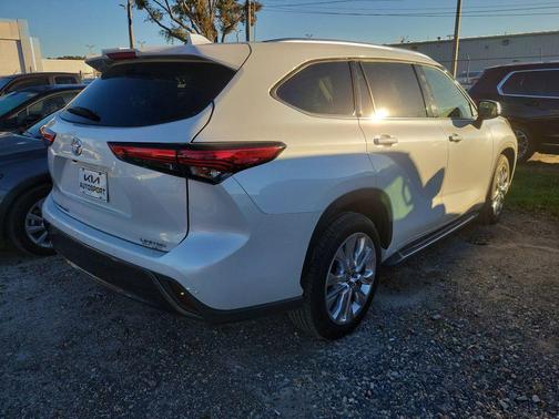 2023 Toyota Highlander Limited