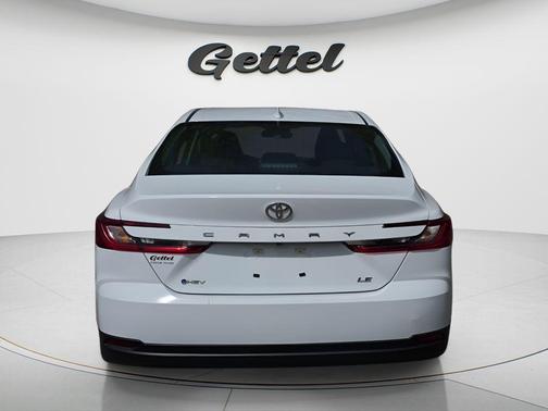 Ice Cap 2025 Toyota Camry LE