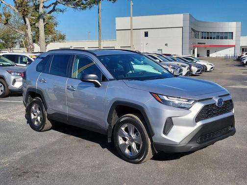 2024 Toyota RAV4 Hybrid LE