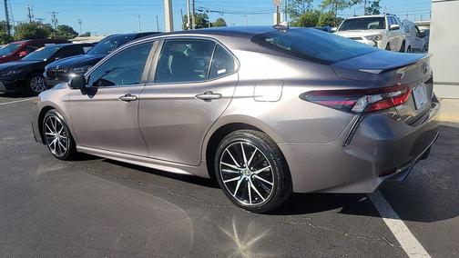 2023 Toyota Camry SE