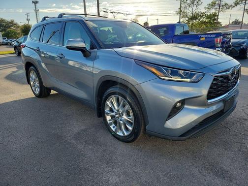 2022 Toyota Highlander Limited