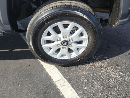 2024 Toyota Tacoma SR