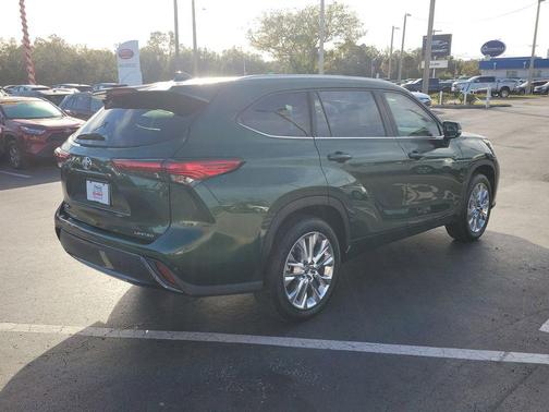 2023 Toyota Highlander Limited