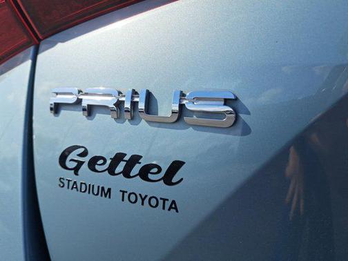 2020 Toyota Prius LE