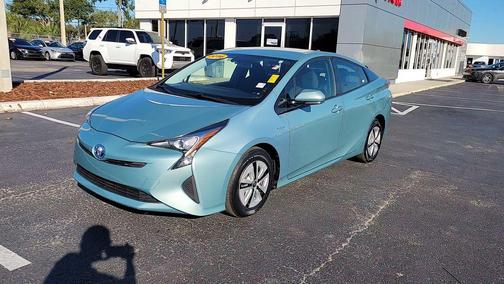 2016 Toyota Prius Three