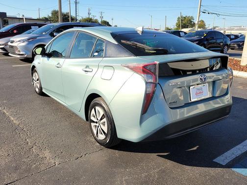 2016 Toyota Prius Three