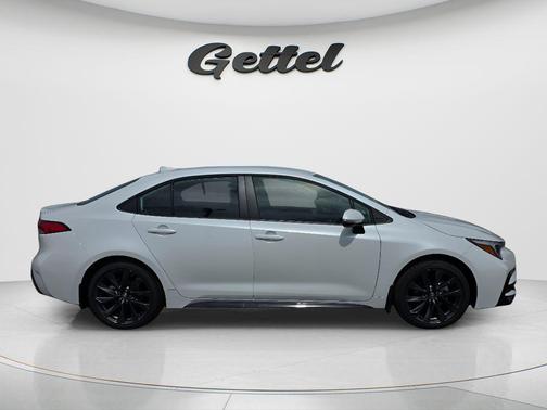 Wind Chill Pearl 2026 Toyota Corolla SE
