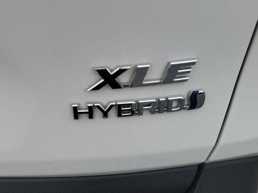 2023 Toyota RAV4 Hybrid XLE