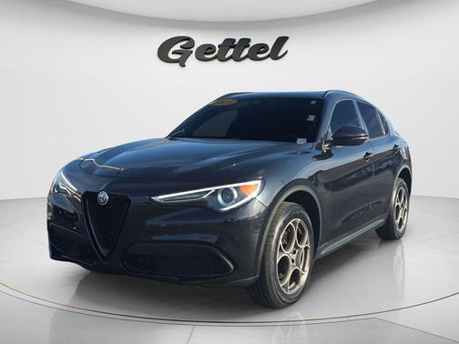 Vulcano Black Metallic 2022 Alfa Romeo Stelvio Sprint