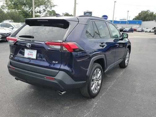 2022 Toyota RAV4 XLE Premium