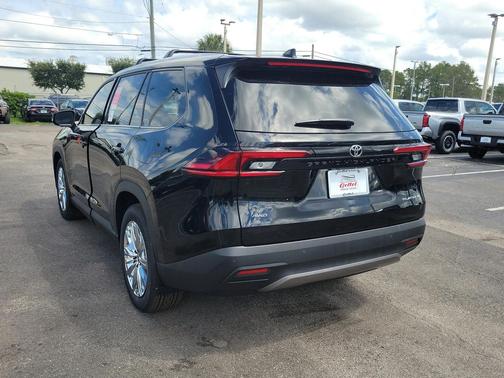 2025 Toyota Grand Highlander Platinum
