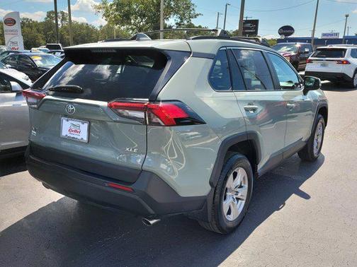 2023 Toyota RAV4 XLE