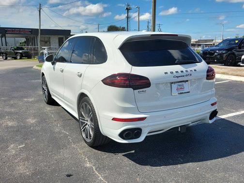 2016 Porsche Cayenne GTS