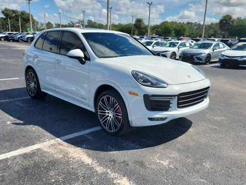 2016 Porsche Cayenne GTS