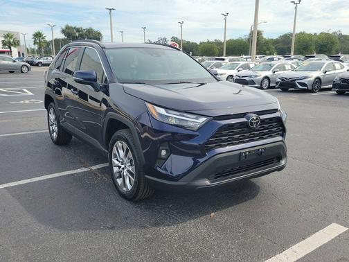 2022 Toyota RAV4 XLE Premium