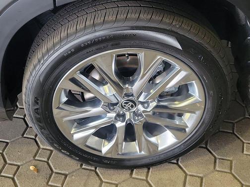 2026 Toyota Highlander Hybrid Limited