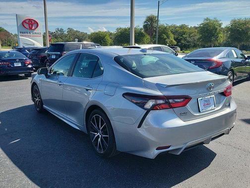 2023 Toyota Camry SE