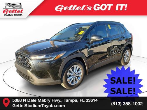 2024 Toyota Corolla Cross LE