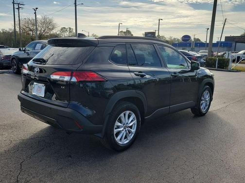 2024 Toyota Corolla Cross LE