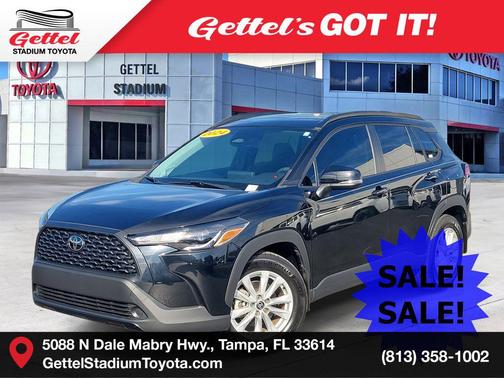 2024 Toyota Corolla Cross LE