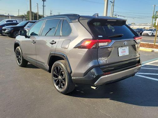 2023 Toyota RAV4 Hybrid SE