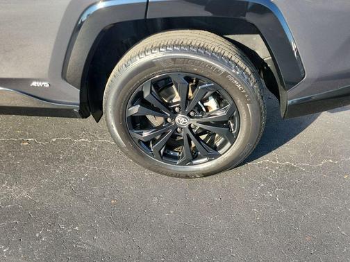 2023 Toyota RAV4 Hybrid SE