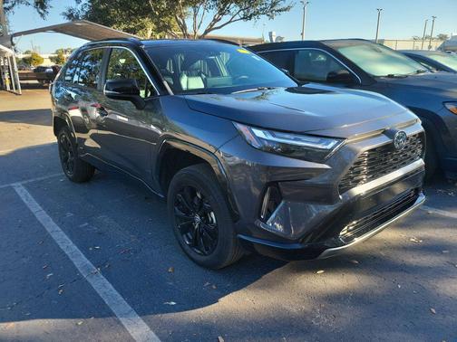 2023 Toyota RAV4 Hybrid SE