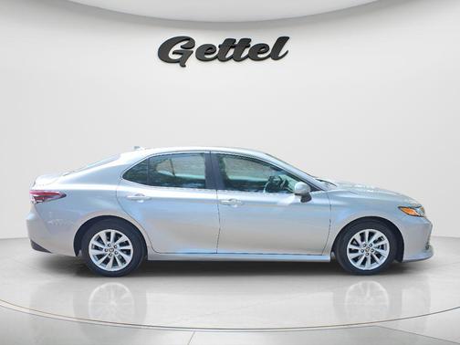 Celestial Silver Metallic 2022 Toyota Camry LE
